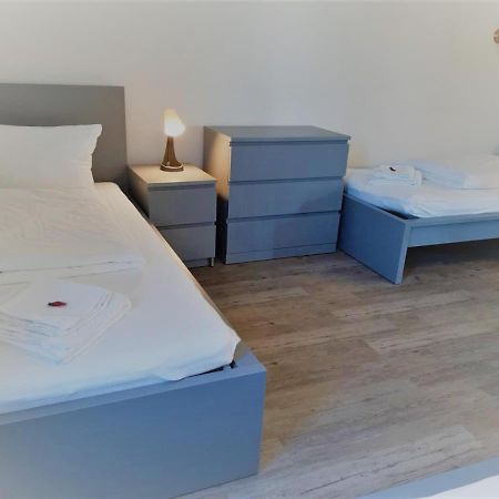 Mehrbett-Apartment 1 Citynah, Einfache Ausstattung Hamburg Eksteriør bilde