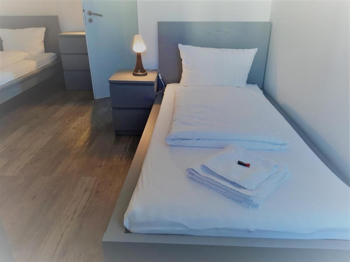Mehrbett-Apartment 1 Citynah, Einfache Ausstattung Hamburg Eksteriør bilde